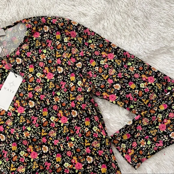 WAYF Black Floral Long Sleeve Crop NWT XL - Picture 3 of 5